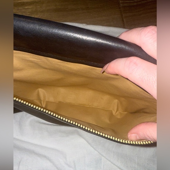 Vintage Saks Fifth Avenue Made in Italy Black Leather Envelope Clutch - Picture 3 of 10